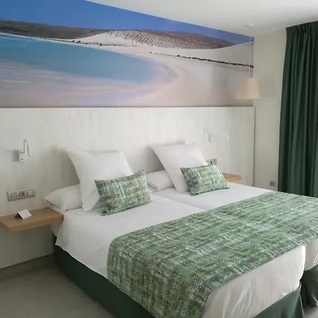 Hotel Fergus Cactus Garden