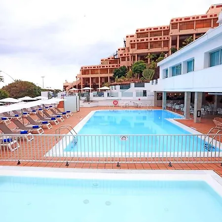 Fergus Cactus Garden Hotel 4*