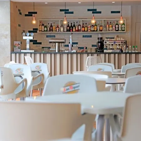 Hotel Fergus Cactus Garden 4*