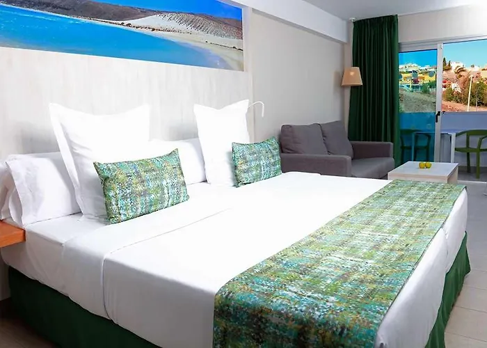 Fergus Cactus Garden Otel 4*