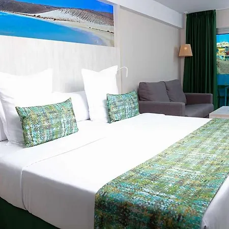 Fergus Cactus Garden Hotel 4*