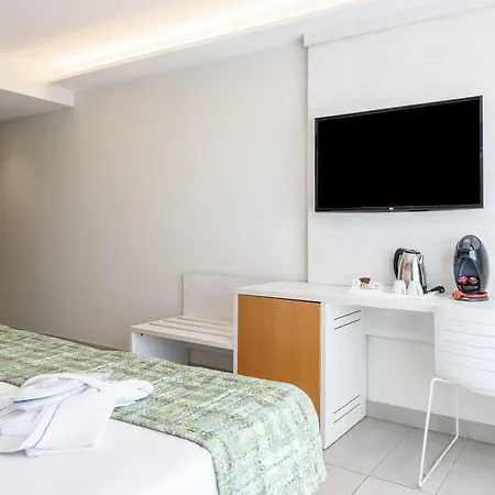 Otel Fergus Cactus Garden