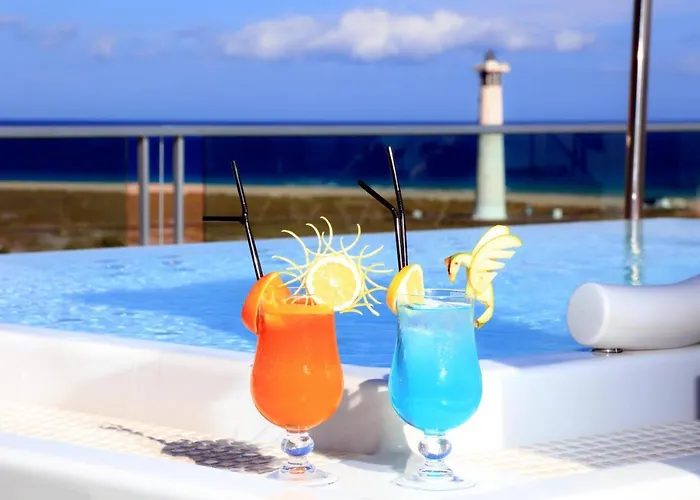 Fergus Cactus Garden Hotel