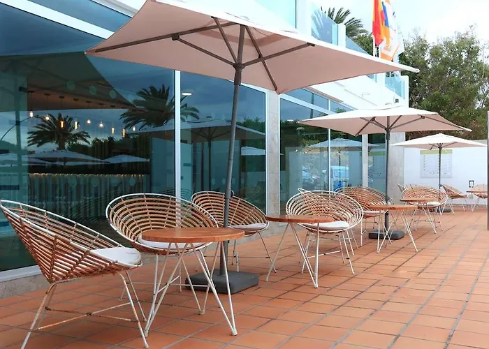 Fergus Cactus Garden Hotel 4*