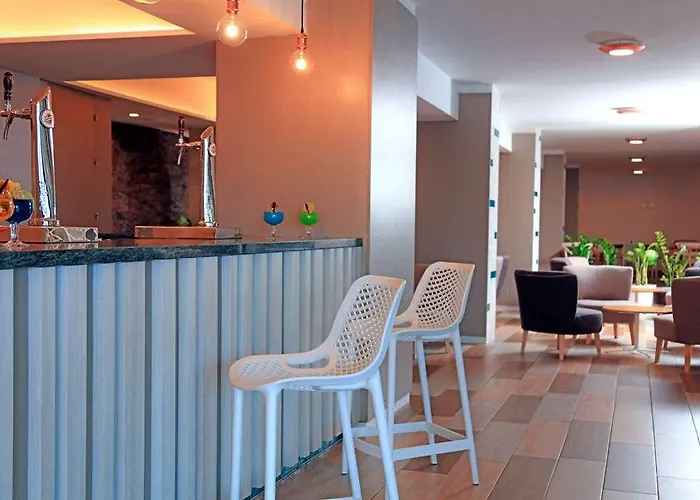 Hotel Fergus Cactus Garden 4*