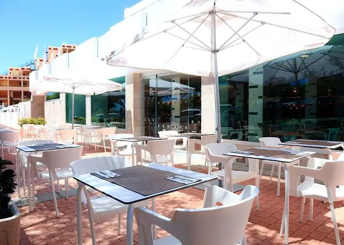 Fergus Cactus Garden Hotel 4*