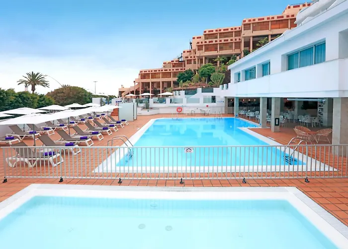 Fergus Cactus Garden Hotel 4*