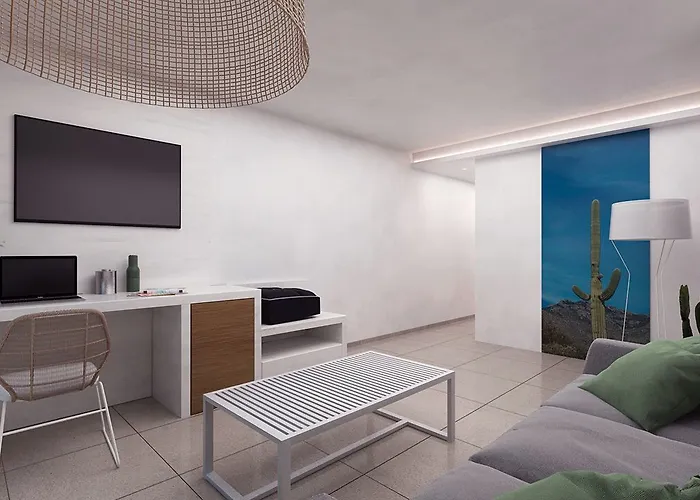 Hotel Fergus Cactus Garden