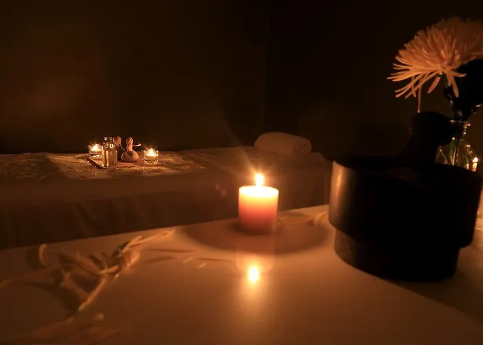 Fergus Cactus Garden Hotel