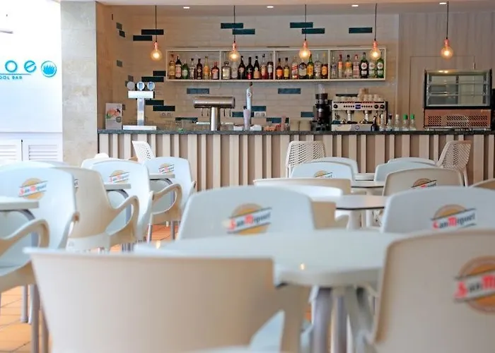 Szálloda Fergus Cactus Garden 4*